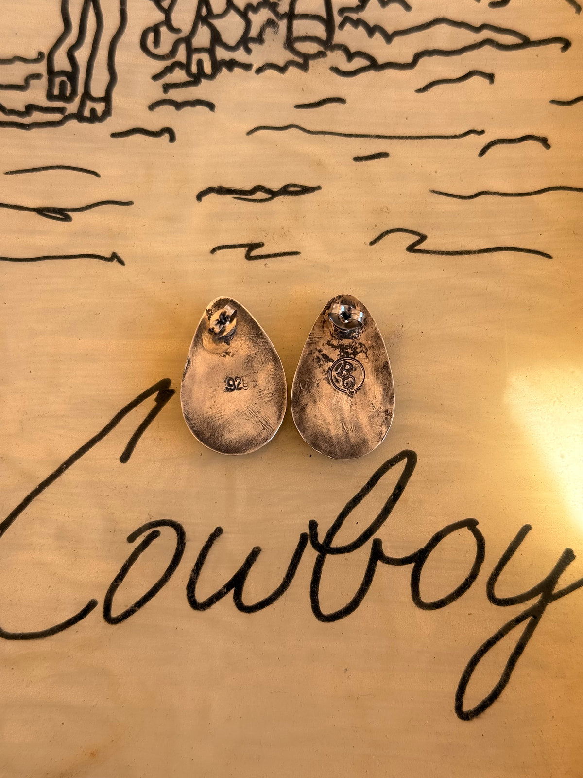 Fossil Studs
